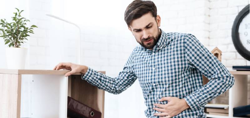 Gastritis: Gejala, Penyebab, dan&nbsp;Pengobatan